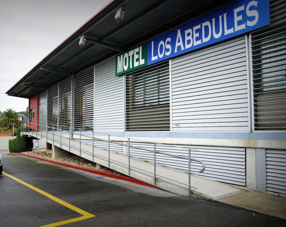 Motel Los Abedules Oviedo Exterior photo